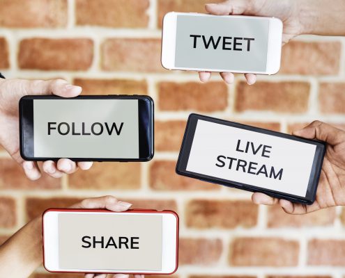 customer conversations using social media concept
